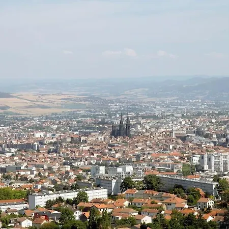 Des Puys - Pinatelle - Apartment Durtol